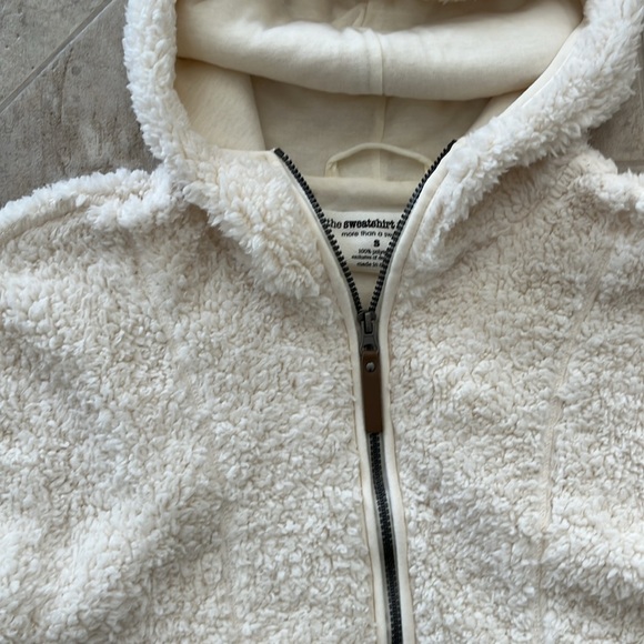 Hooded Sherpa Half Zip - Picture 2 of 3